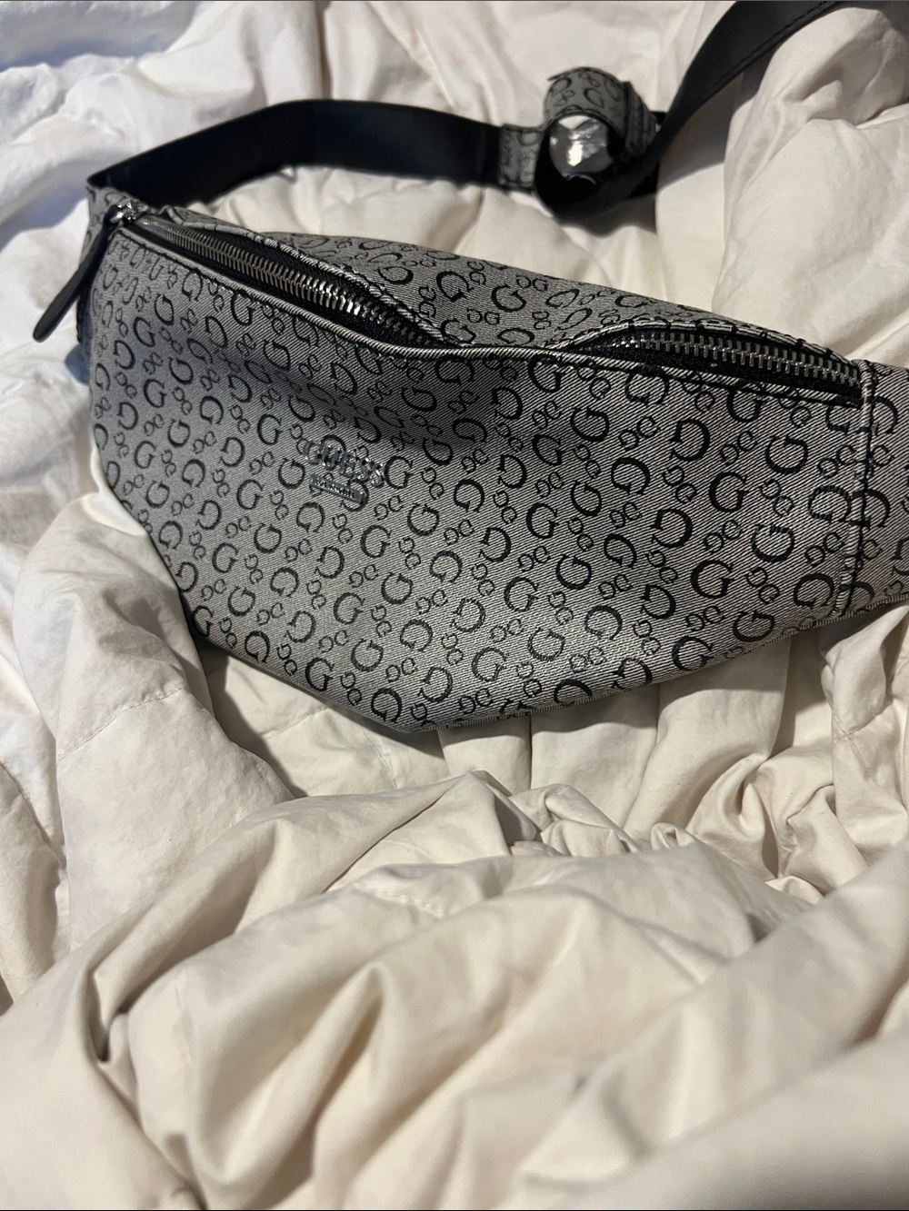 Guess Gray Monogram Logo Belt Bag